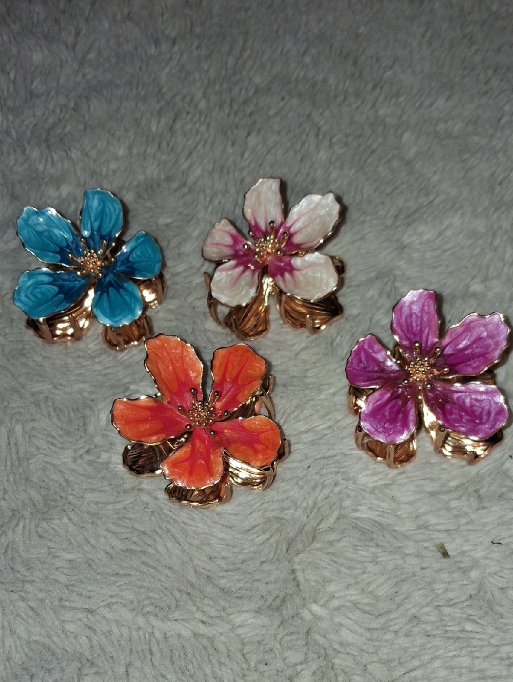 "Vintage-Style Enameled Flower Metal Claw Clips" - Pink, Blue, Orange, White Set